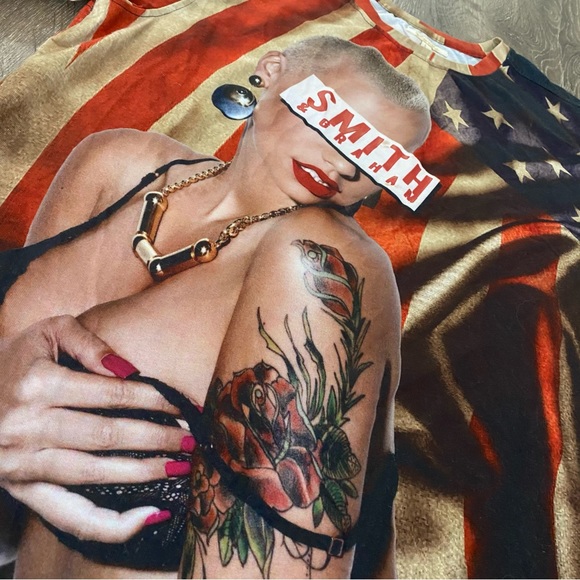 Smith & Graham Badass Bikini Tattooed Girl with American Flag Luxury Tee - Picture 2 of 13